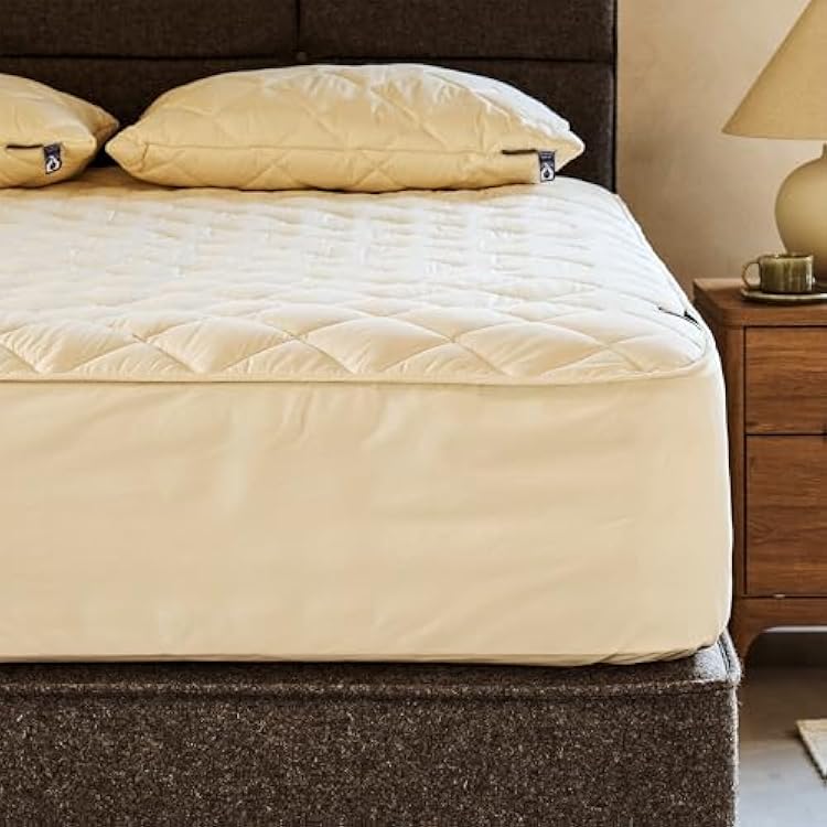 Woolroom Deluxe Hypoallergenic Mattress Protector Twin XL - 100% Natural Thermoregulating British Wool Mattress Pad - Promotes Sleep Hygiene & Mattress Protection - Machine Washable Mattress Cover