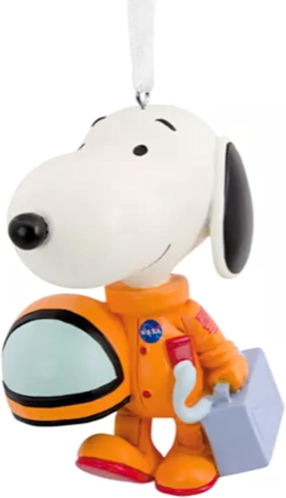 Hallmark 2019 Snoopy Wearing Astronaut Outfit Tree Ornament