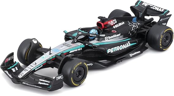 Bburago 1:43 Scale 2024 Formula Race Mercedes W15 Diecast Vehicle with Helmet, Russell #63