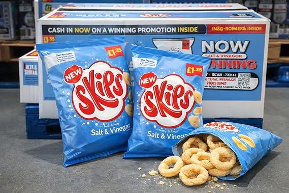 Skips Salt & Vinegar Crisps 16 x 45g Bags Light, Zingy & Melty Snacks Perfect for Lunchboxes Bulk Buy Chips Party Snacks Tasty PMP£1.35 Grab Bag