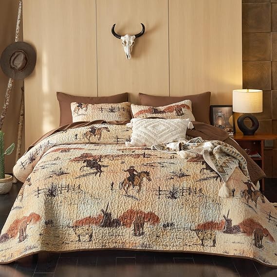 Wake In Cloud - Western Quilt Set, Rustic Ranch Life with Cowboy Southwestern Vintage Country Pattern Printed, Reversible Lightweight Bedspread Coverlet, 3 Pieces, Ochre Brown, King Size